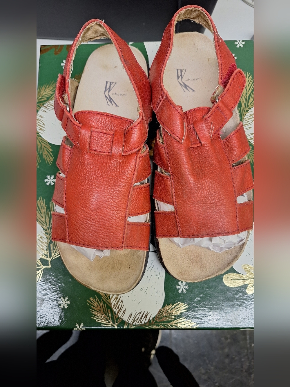 White MT LEATHER SANDALS, size 8